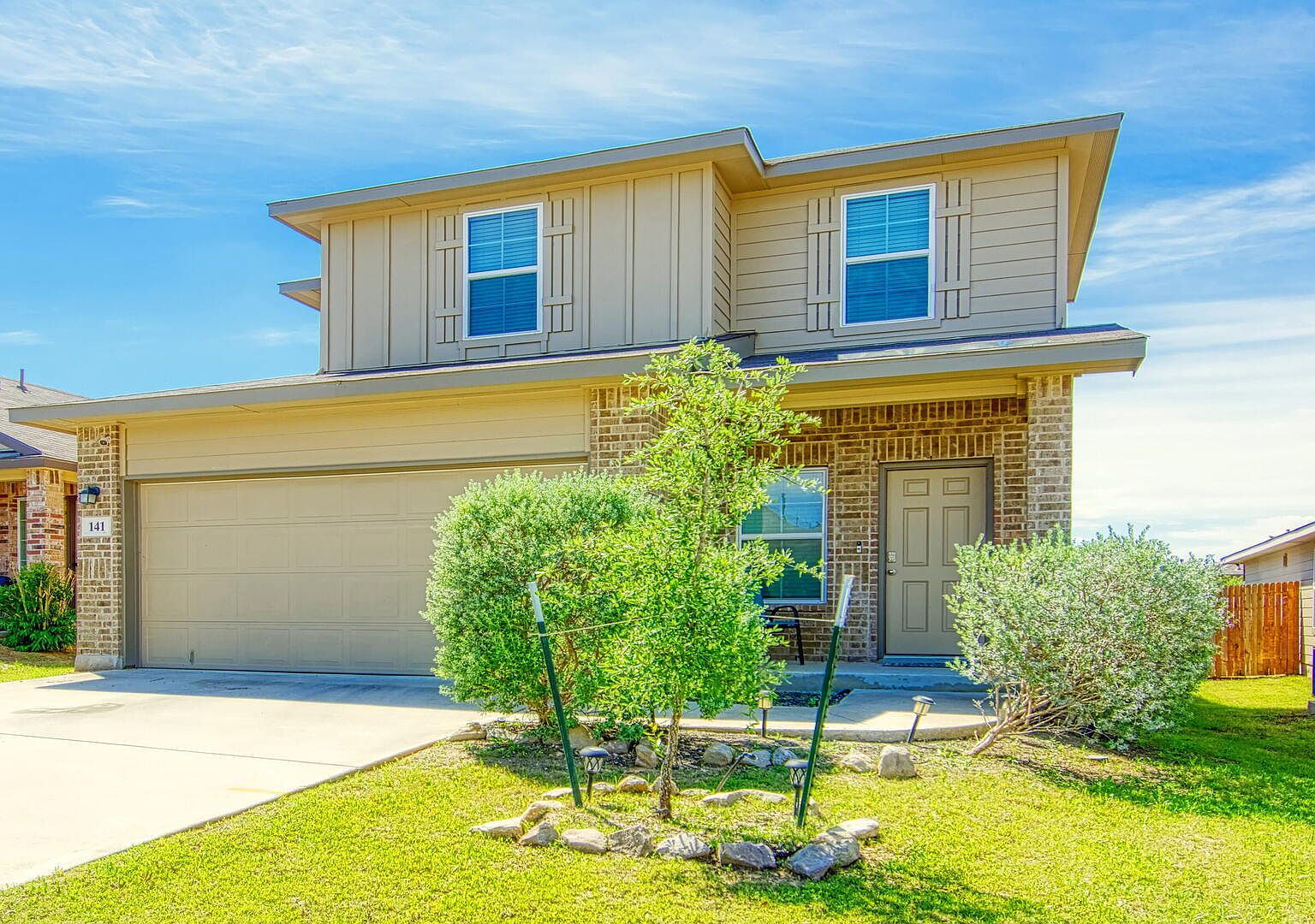 141 Bunkers Hill