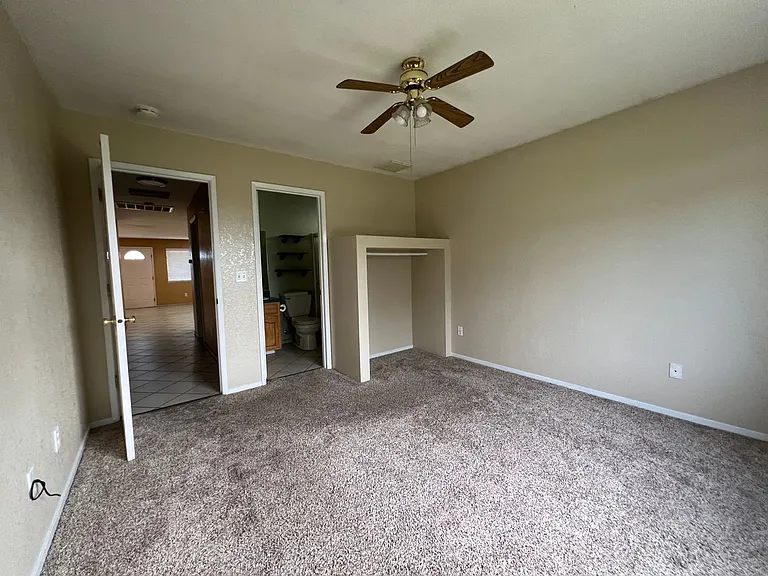 1417 Hall Ave — Photo 17