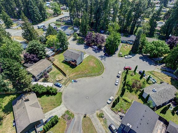 4th image of 5301 144th Pl NE