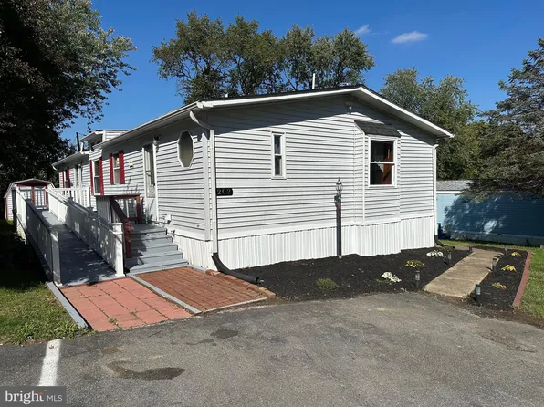 202 Greyfield Dr, Lancaster, PA 17603