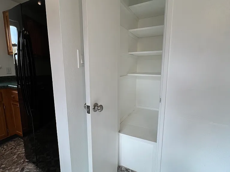 1065 Paddock Dr — Photo 19