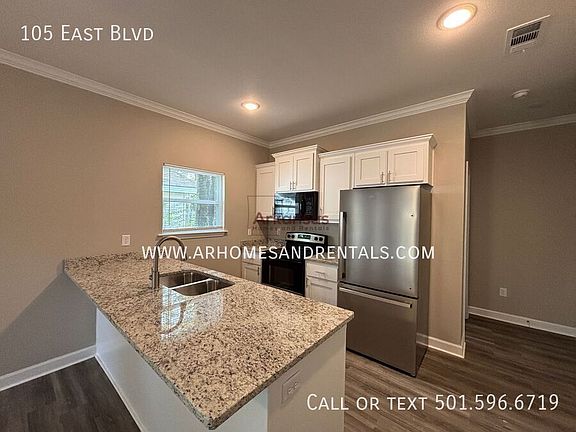 4th image of 105 East Blvd