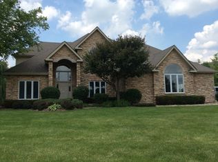 6N734 Henricksen Rd, St Charles, IL 60175