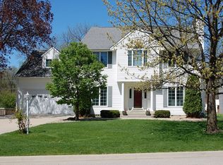 103 Ivanhoe Rd, Waterloo, IA 50701