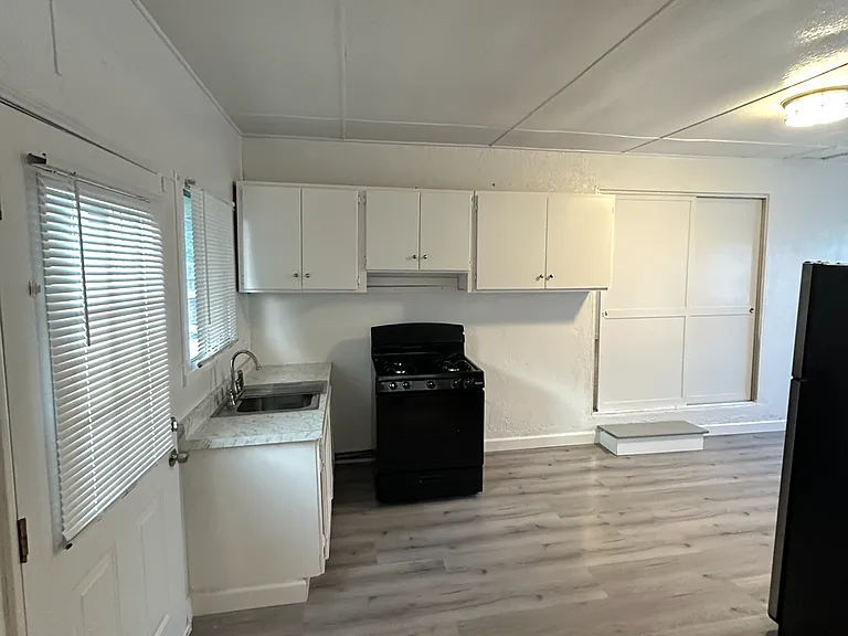 W 134th Pl — Photo 8