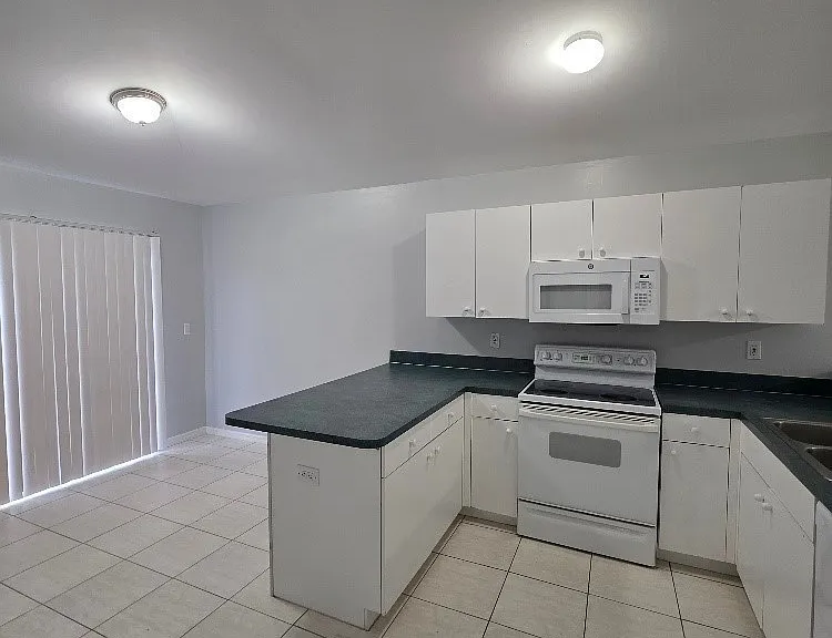 4836 Golfview Blvd — Photo 6