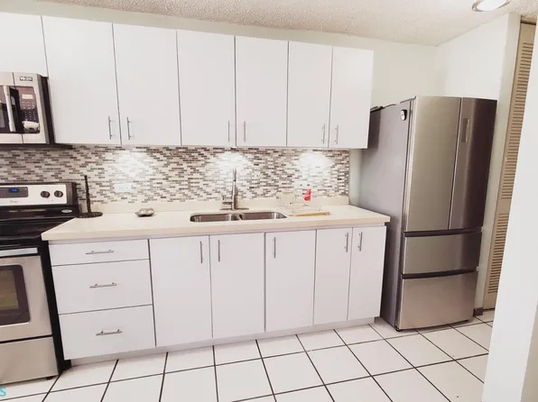 5870 Tartak, Carolina, PR