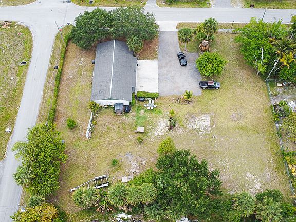 2nd image of 4647 Marguerita Street