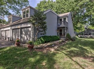7900 Colony Ln, Lenexa, KS 66215