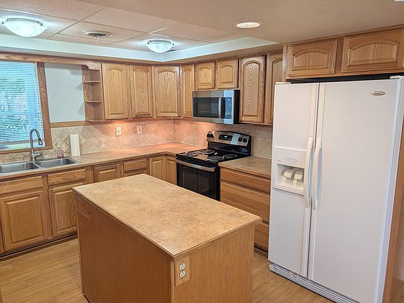 5th image of 2407 Boise St