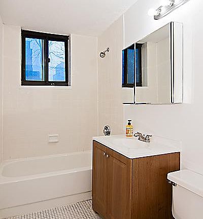 4th image of 13835 Elder Ave APT 2A