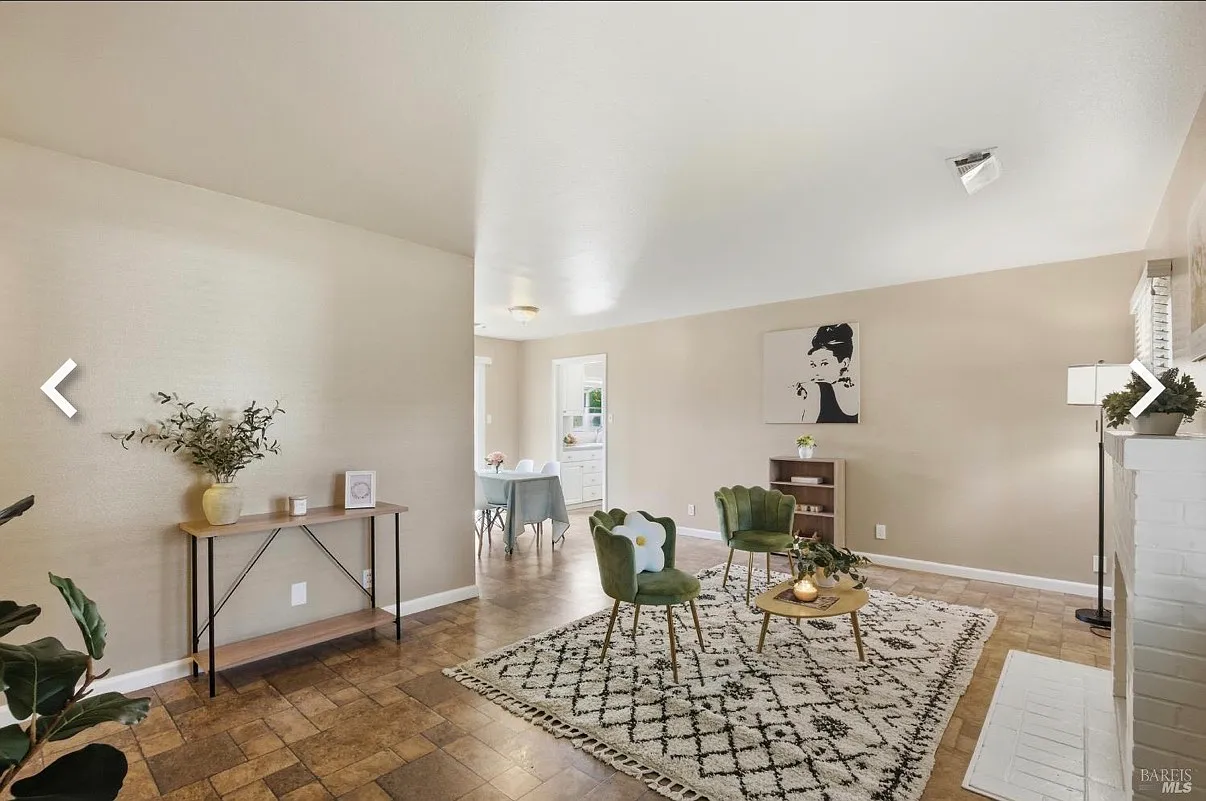 3 bed, 1042 sqft, $3,500 — Photo 4