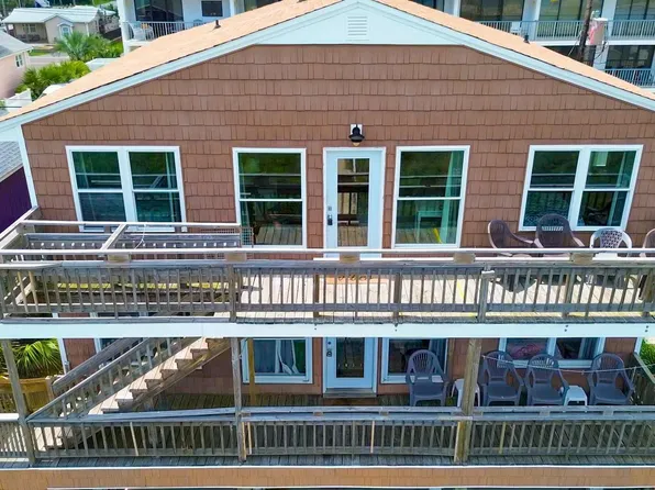 905 Carolina Beach Avenue S, Carolina Beach, NC 28428