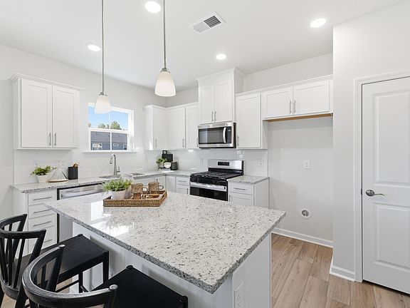 7th image of this home