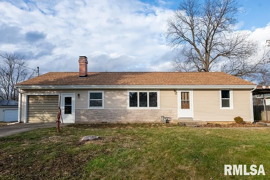 657 Dempsey St photo 1
