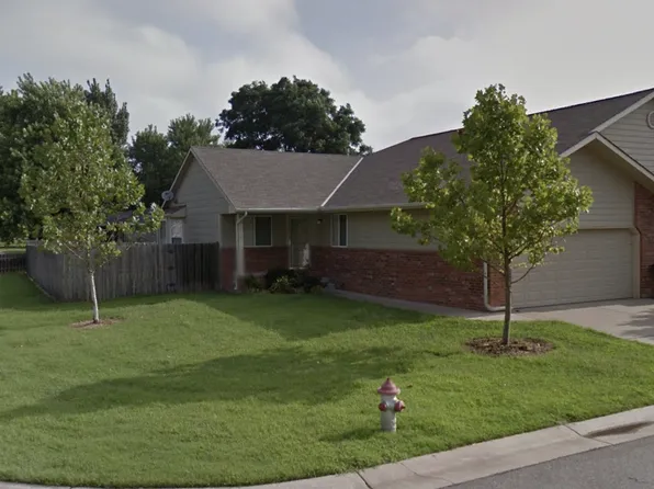 9022 W Delano Cir, Wichita, KS 67212