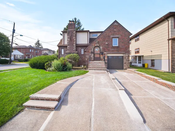 490 Ridgefield Ter, Fairview, NJ 07022
