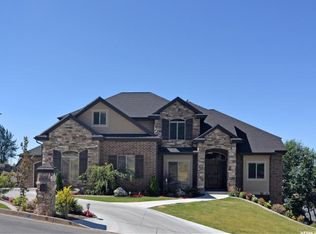 368 E Greystone Dr, Farmington, UT 84025