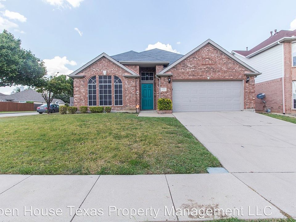 1st image of 4701 Parkmount Dr