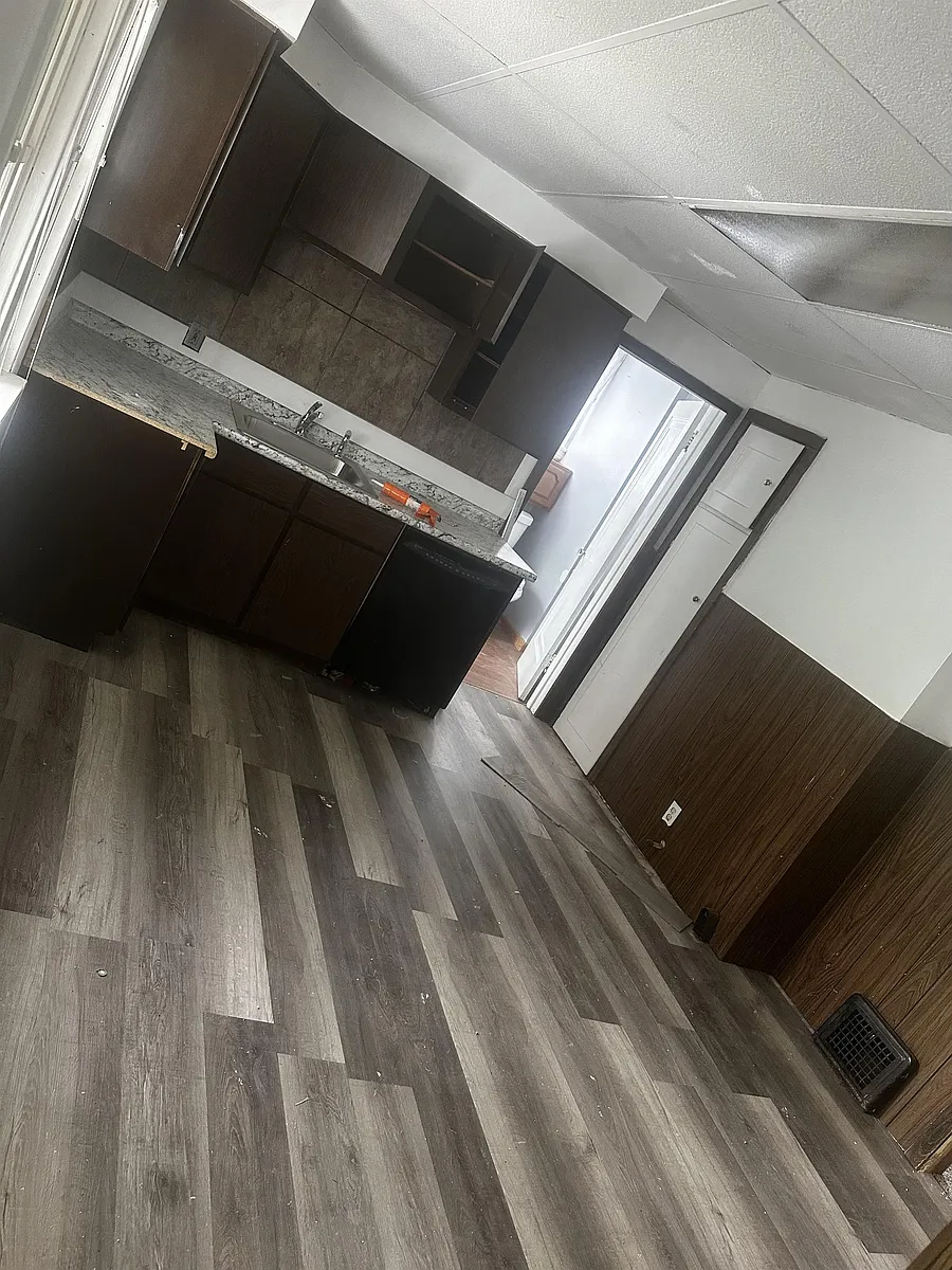 Photo 2 of 9 - 16301 Huntmere Ave #1 - Cleveland, OH Building Photo - 16301 Huntmere Ave #1