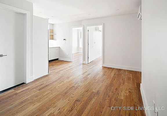 3rd image of 996 Carroll St #2V