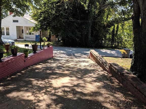 4th image of 1209 1st Ave