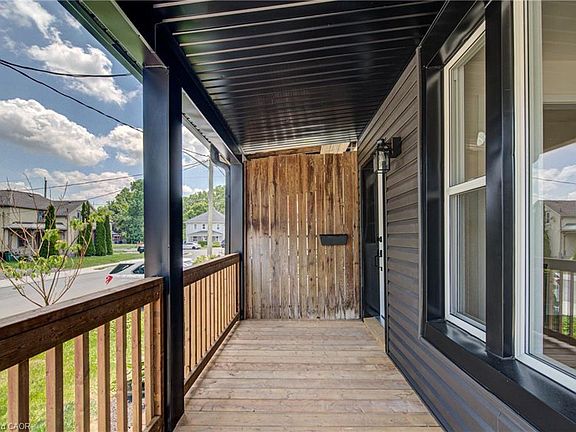 3rd image of 26 Richardson St