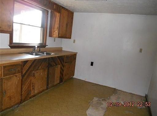 5th image of 58 Pomeroy Ave