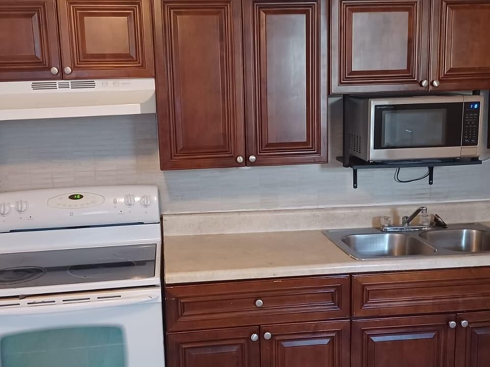 1st image of 605 S J St #1A