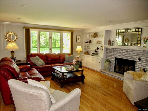 4th image of 174 Fernwood Ln