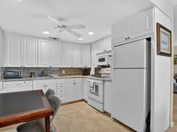 3009 Yarmouth A #3009, Boca Raton, FL 33434