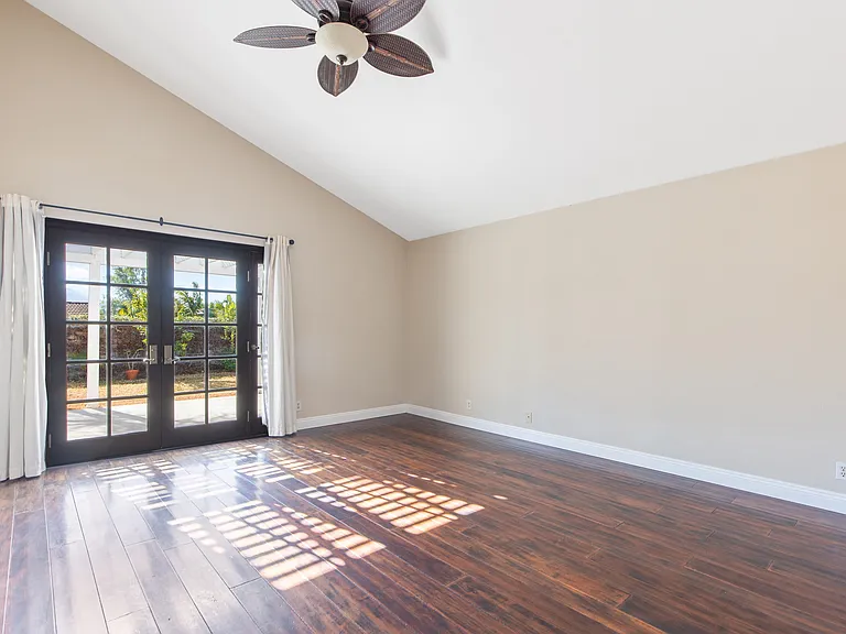 3332 Holloway St — Photo 18