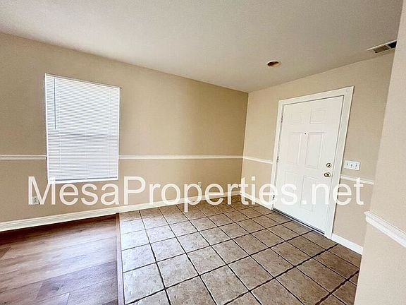 4th image of 14447 Carter Ct