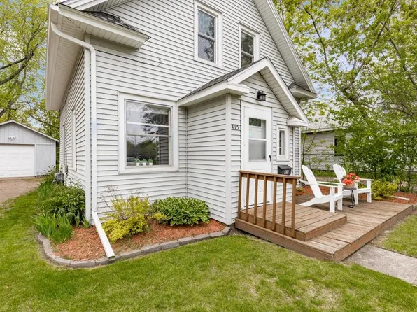 415 6th St, Cloquet, MN 55720