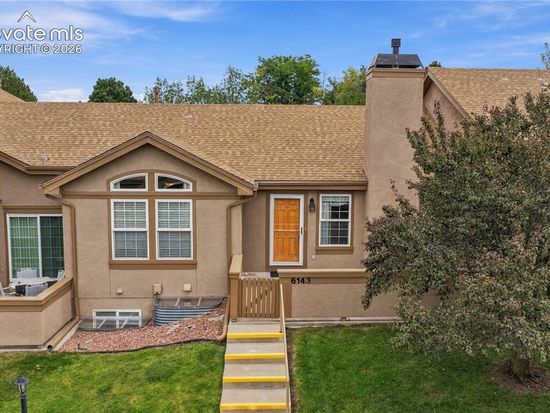 6143 Pine Hill Dr, Colorado Springs, CO 80918