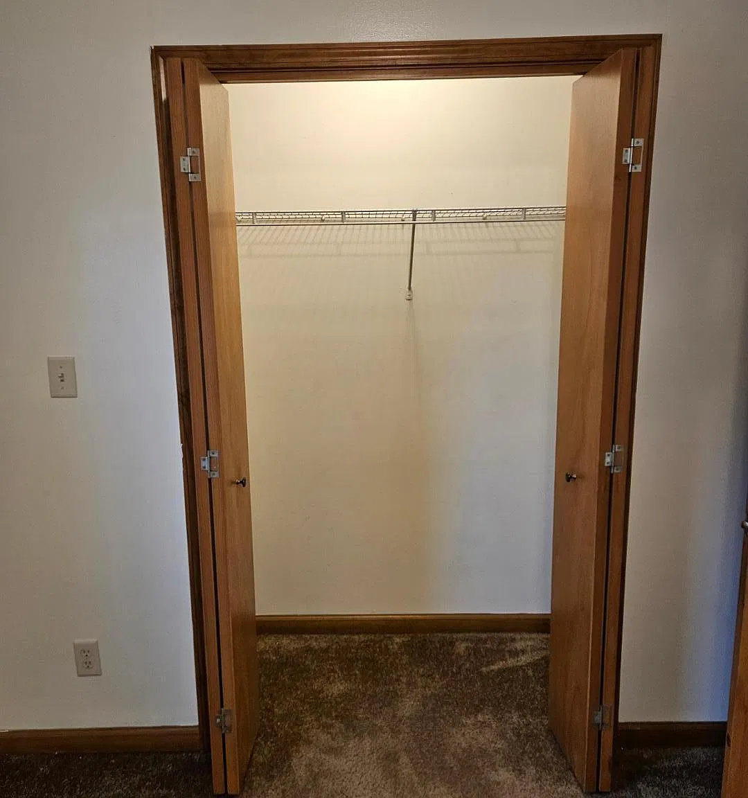 2 bed, 1.0 bath, 700 sqft, $725 — Photo 3