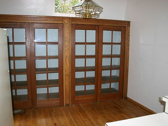 dining area & built in shelves