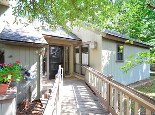 21 Conifer Ln #21, Avon, CT 06001