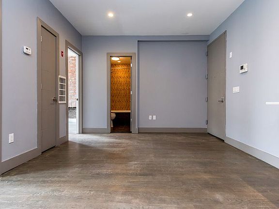 4th image of 317 Knickerbocker Ave APT 2F