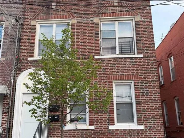 18 Brighton 4th Ter, Brooklyn, NY 11235