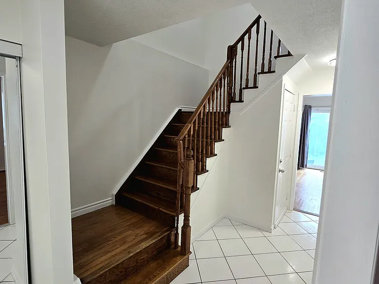 1592 Marshcourt Dr #MAIN — Photo 13