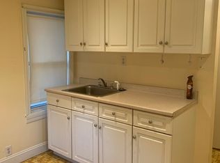 147 Washington Cir FLOOR 1, Woburn, MA 01801