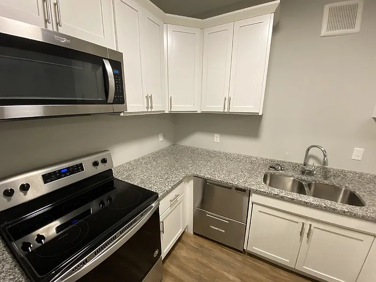 2916 30th Ave S #3C — Photo 3