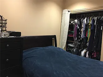 Rented by R New York