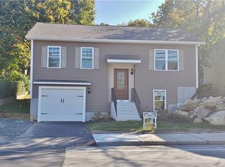 1556 Main St, West Warwick, RI 02893