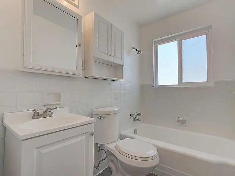 232 N 200 W #2 — Photo 8