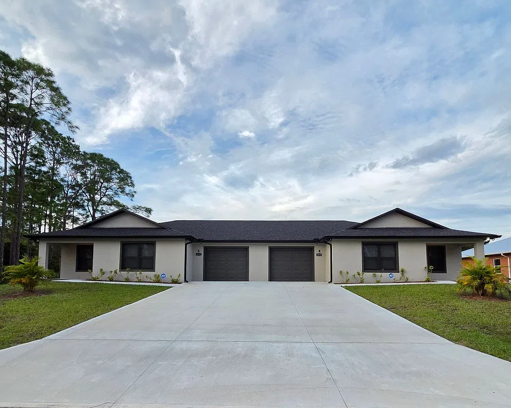 4 bed, 2.0 bath, 1736 sqft, $2,500 — Photo 2