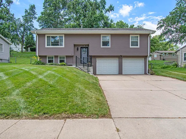 10011 Pratt St, Omaha, NE 68134