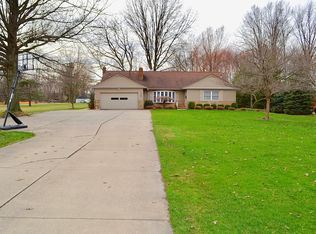 1700 Dover Center Rd, Westlake, OH 44145