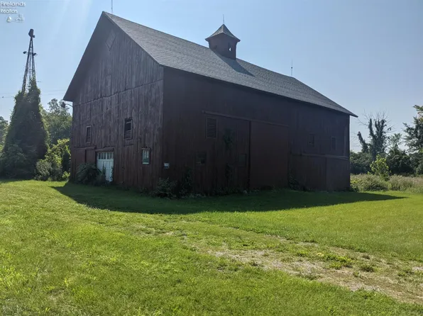 961 Church St S, Lakeside Marblehead, OH 43440